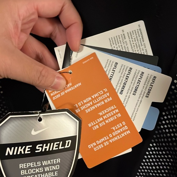 NWT Nike Storm-Fit 5 Nike Shield Reflective Windproof Waterproof Jacket XS - Picture 14 of 16